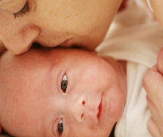 Baby’s scheiden van hun ouders: niet doen! 
